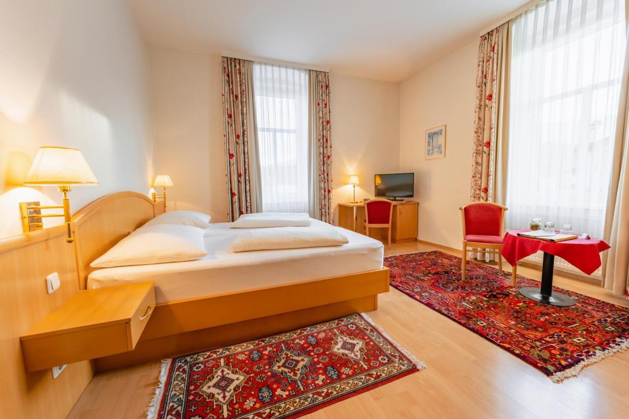 Postwirt Hotel Seeboden Bagian luar foto