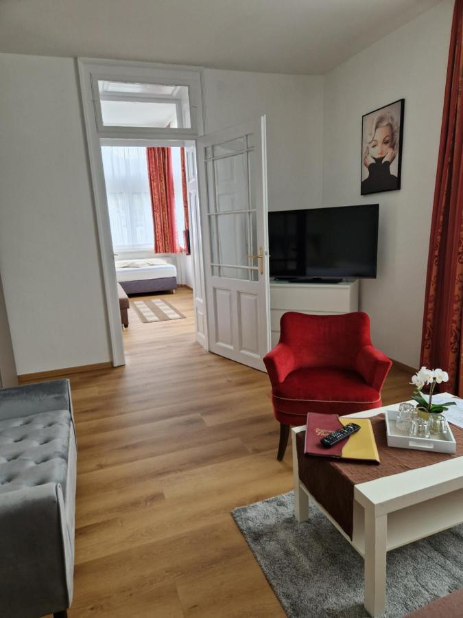 Postwirt Hotel Seeboden Bagian luar foto