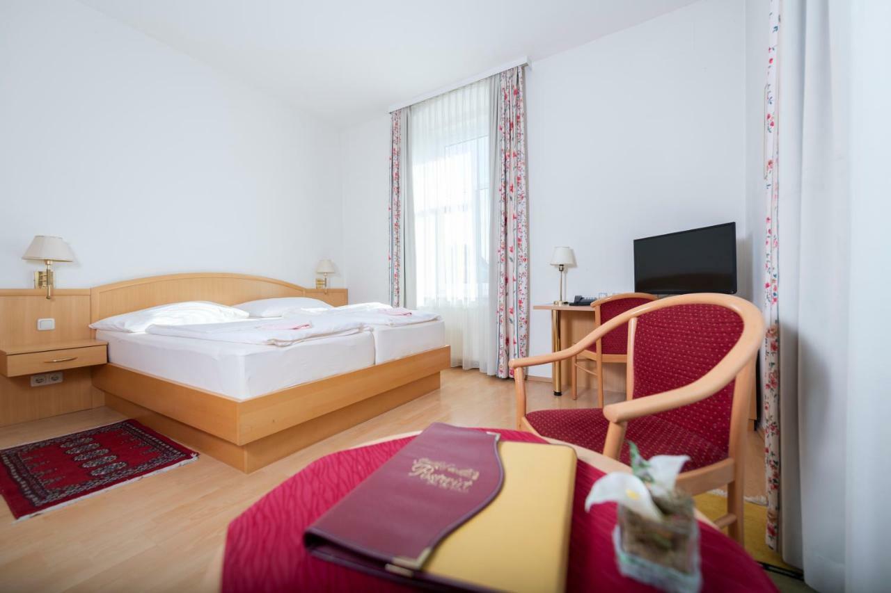 Postwirt Hotel Seeboden Bagian luar foto